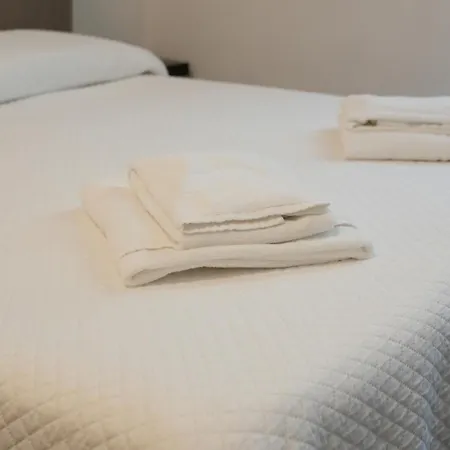 Luca Giordano 142 Bed & Breakfast Naples